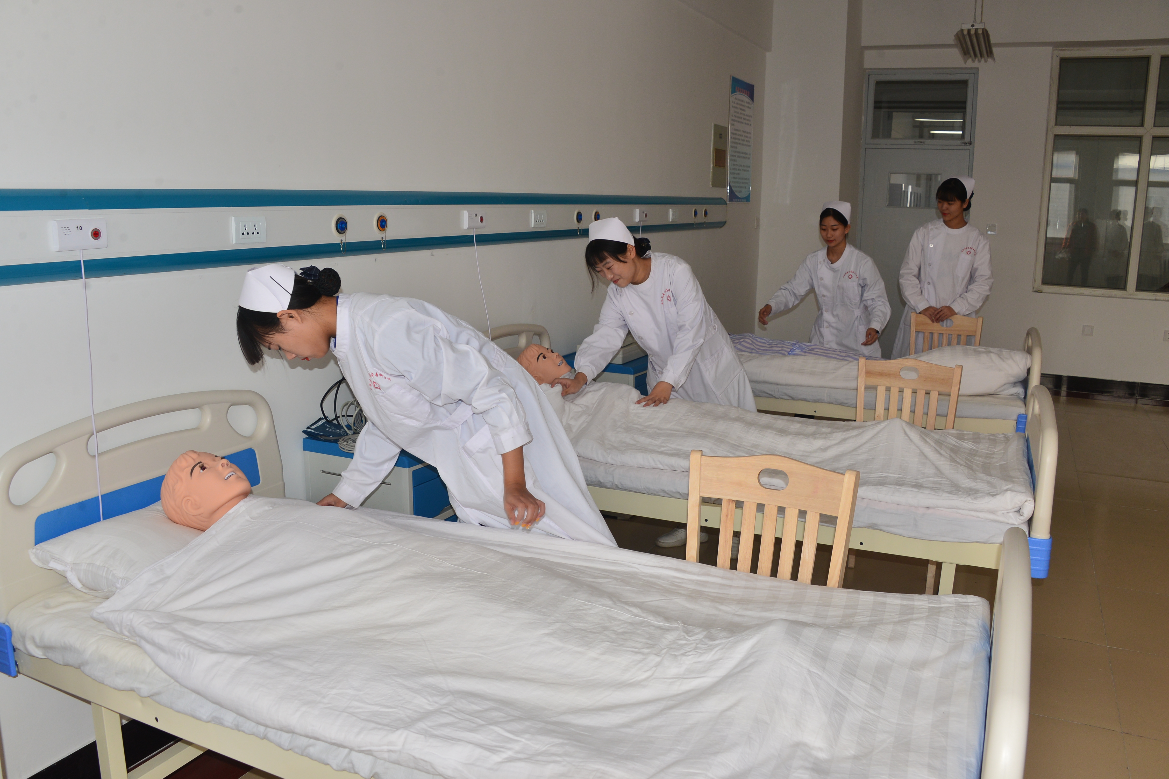 石家莊冀聯醫學中等專業學校實訓室