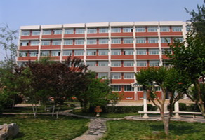 石家莊工程技術(shù)學(xué)校第二教學(xué)樓